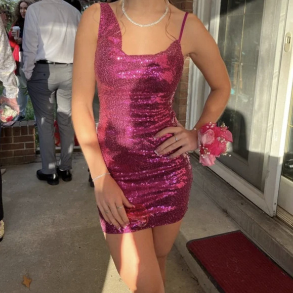 Hello Molly Dresses Under $40